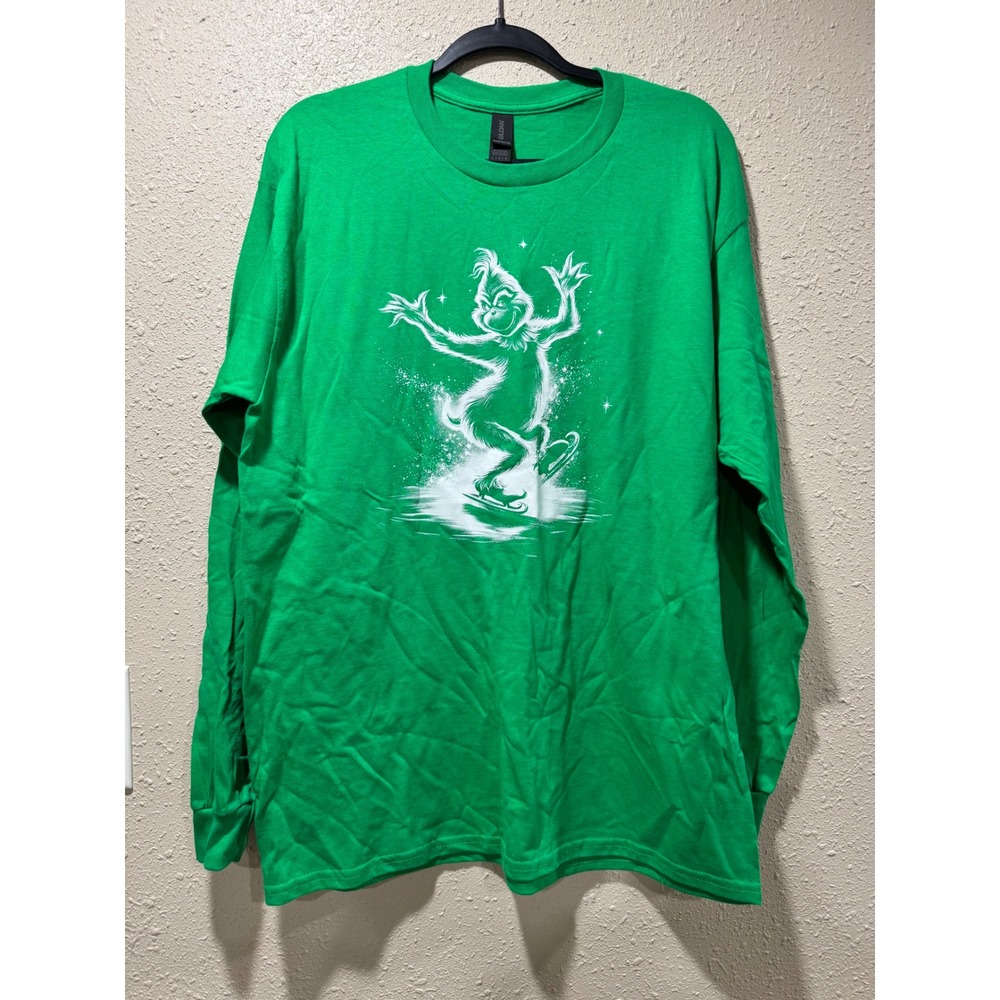 Gildan Grinch Ice Skating Long Sleeve T-Shirt Green Womens Large Christmas Tee